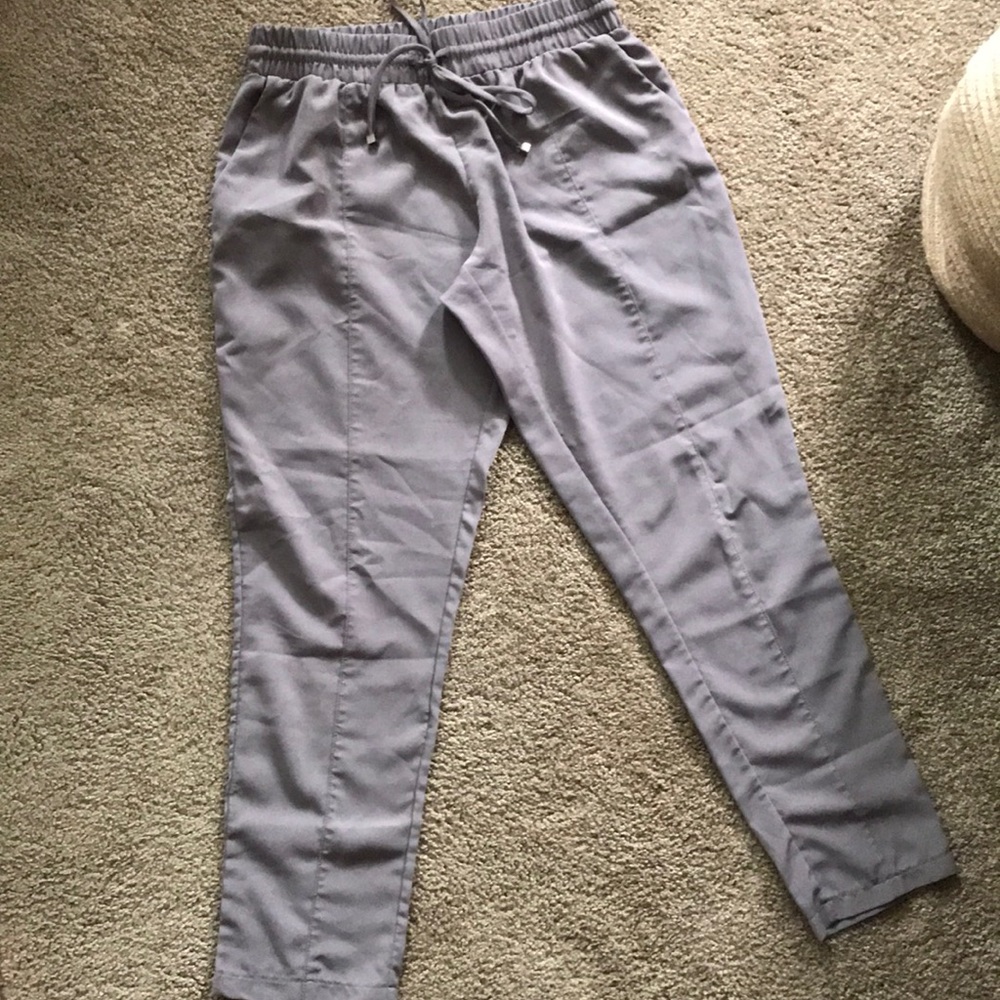 Women’s tapered leg Pants